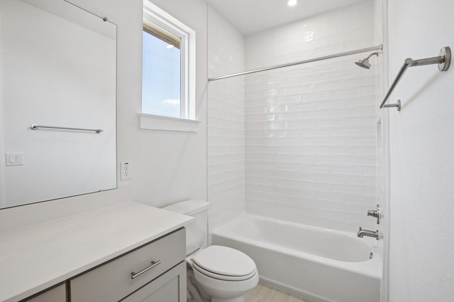Furnished interior view inside a new home in Foxfield, Austin (Image 12).
