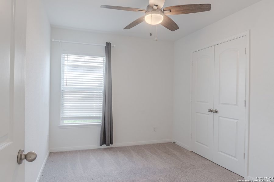 Spacious, unfurnished interior of a new home in Luckey Ranch, San Antonio (Image 19).
