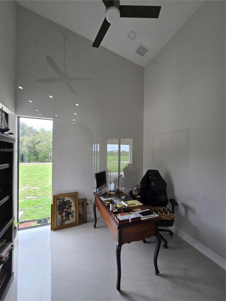 Furnished interior view inside a new home in , Loxahatchee (Image 4).