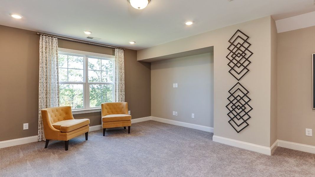 2816 Edison II Game Room F3