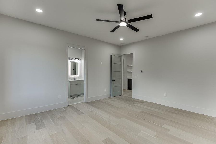 Spacious, unfurnished interior of a new home in , Buford (Image 63).