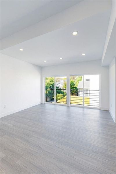Spacious, unfurnished interior of a new home in , Atlanta (Image 20).