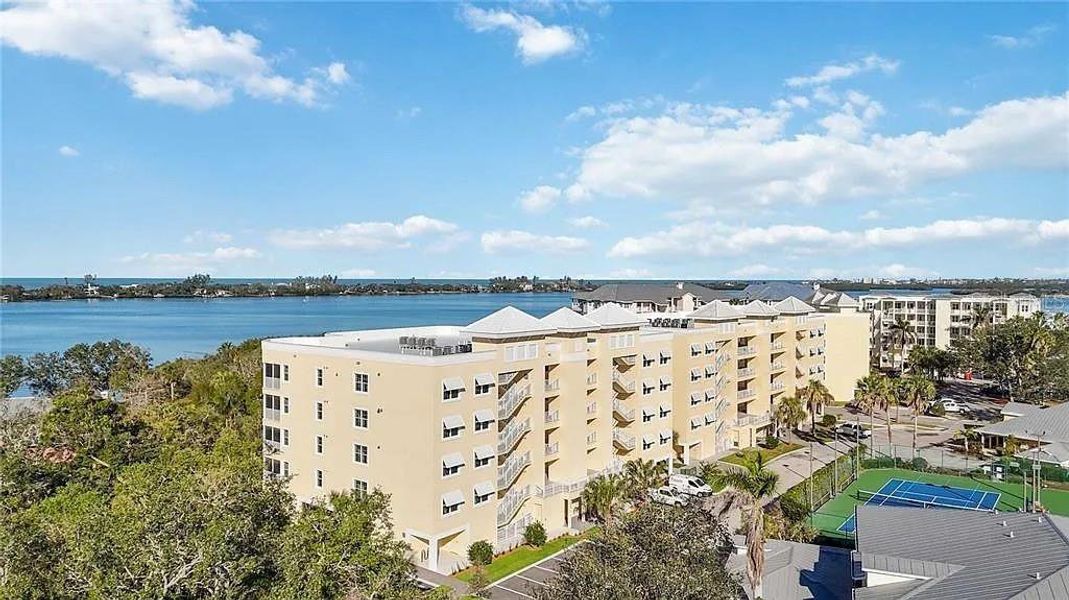 Condo located in Osprey, FL showcasing its design and architecture (Image 3). Condo located in Osprey, FL showcasing its design and architecture (Image 3).