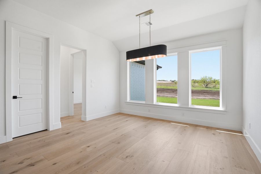 Spacious, unfurnished interior of a new home in Summit Ranch, Aledo (Image 25).