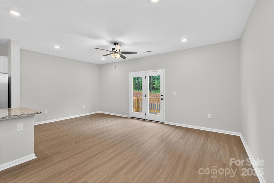 Spacious, unfurnished interior of a new home in Rhyne Court, Gastonia (Image 28).