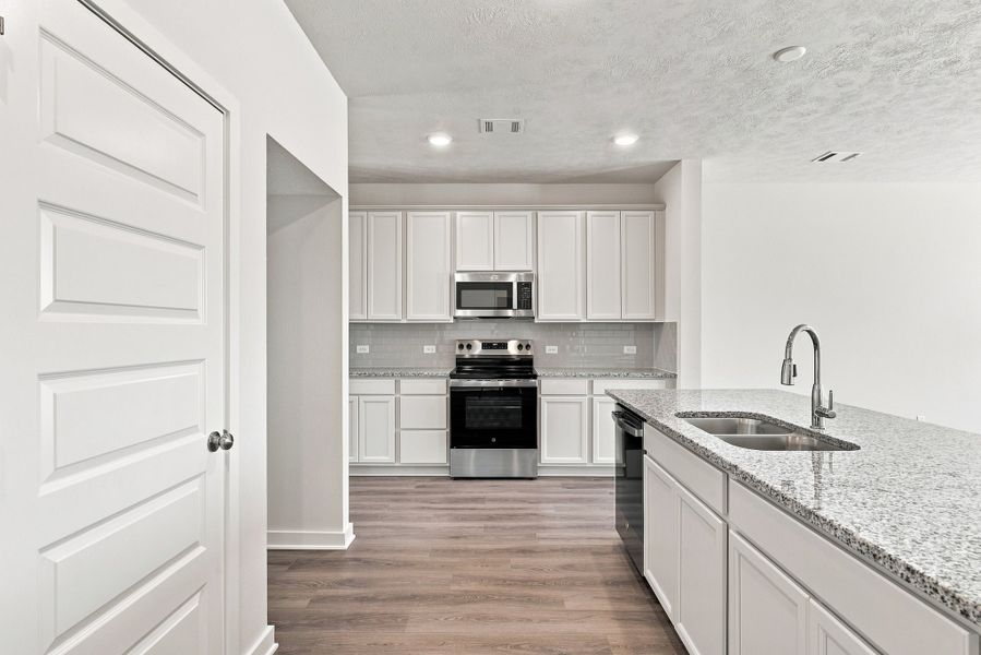 Furnished interior view inside a new home in Pleasant Hill, Bryan (Image 4).