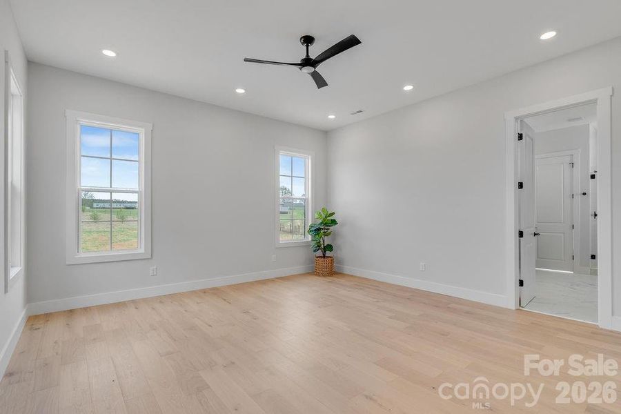 Spacious, unfurnished interior of a new home in , Lincolnton (Image 32). Spacious, unfurnished interior of a new home in , Lincolnton (Image 32).