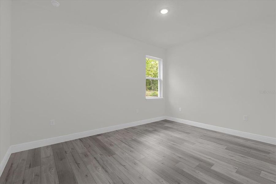 Spacious, unfurnished interior of a new home in , Citrus Springs (Image 34).