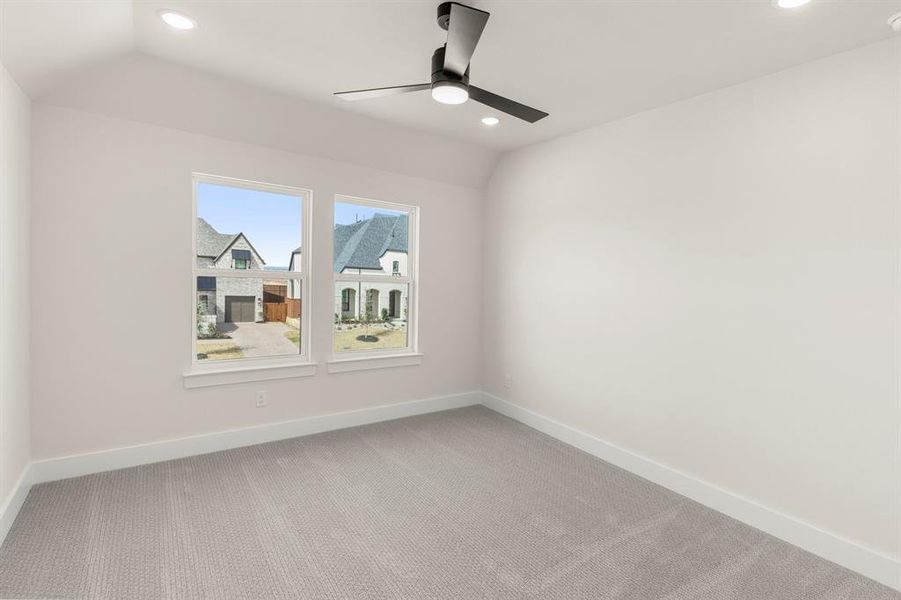 47. 521 Twilight - Bed 4