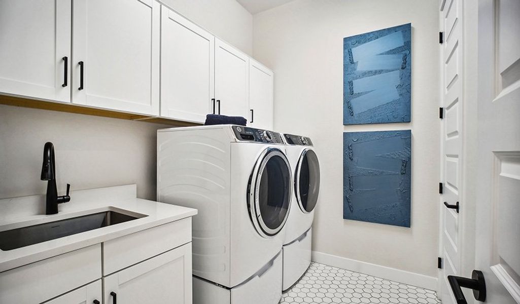 Darius-P786-EstatesatArroyoSeco Laundry Room