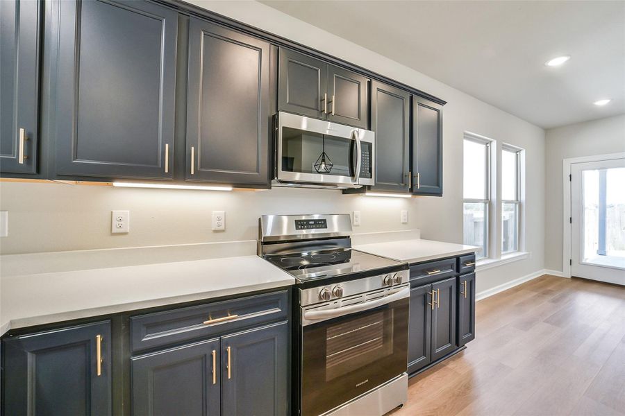 Furnished interior view inside a new home in Mostyn Springs, Magnolia (Image 8). Furnished interior view inside a new home in Mostyn Springs, Magnolia (Image 8).