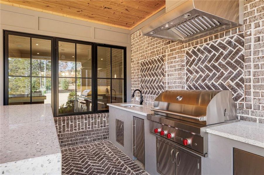 Exterior details and patio area of a home in , Alpharetta (Image 42).