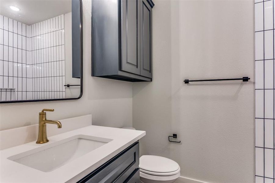 Furnished interior view inside a new home in , Aledo (Image 9).