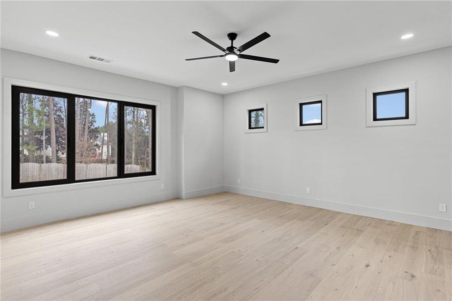Spacious, unfurnished interior of a new home in , Lawrenceville (Image 53).