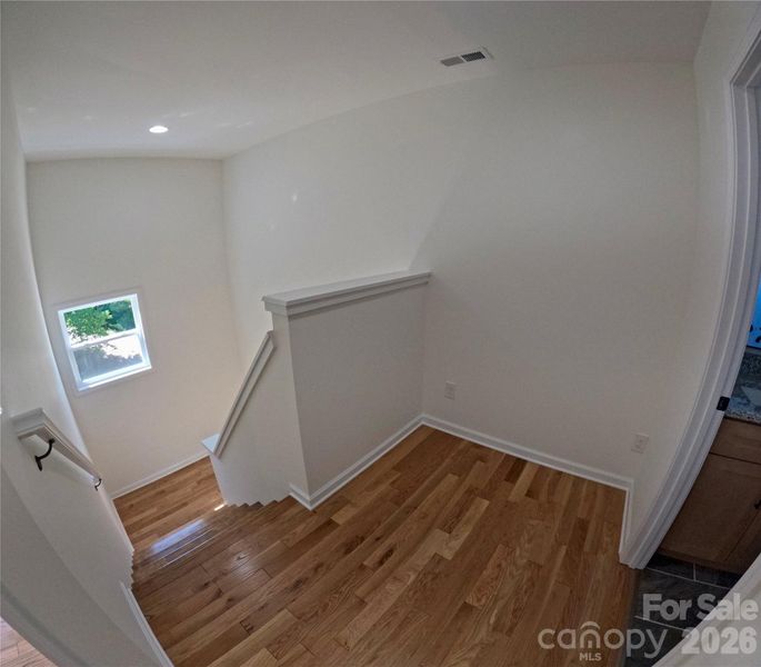 Spacious, unfurnished interior of a new home in , Marion (Image 11).