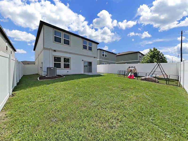 Exterior details and patio area of a home in Clinton Corner, Dade City (Image 24).