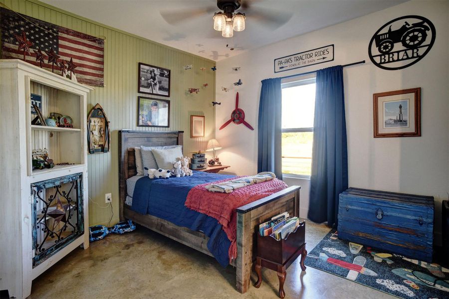 Furnished interior view inside a new home in , Waelder (Image 23).