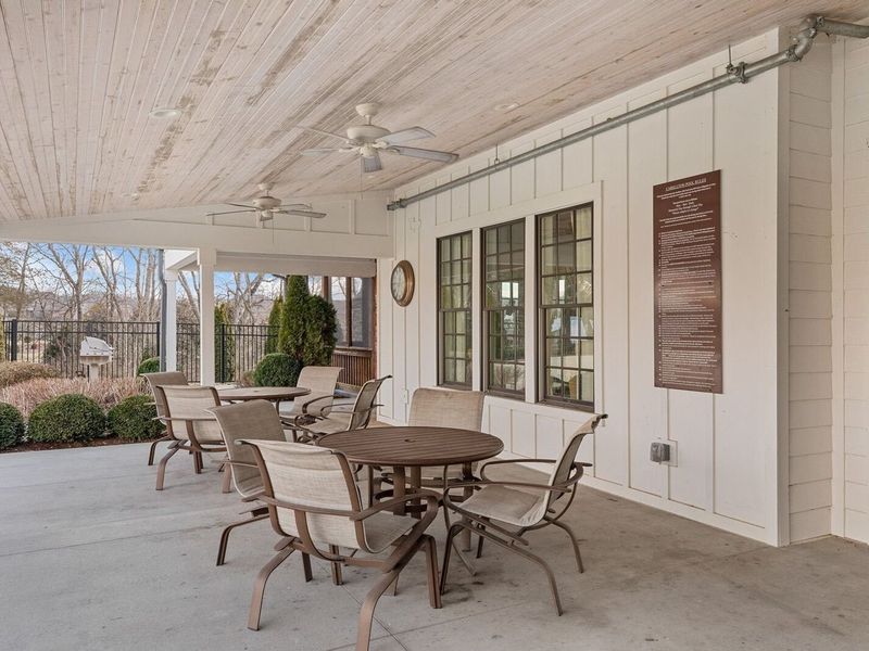 Exterior details and patio area of a home in Carellton, Gallatin (Image 32).