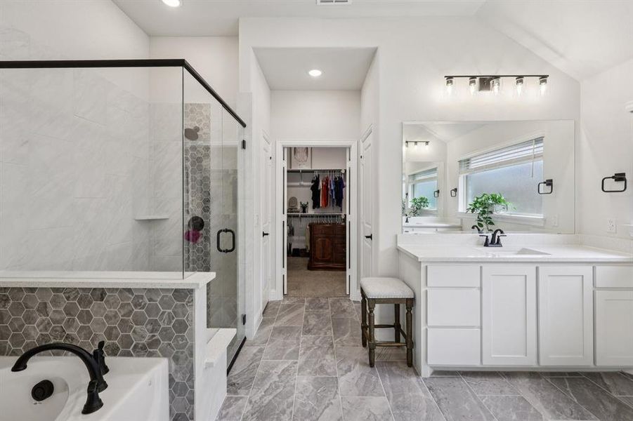 Furnished interior view inside a new home in Glenwood Meadows, Denton (Image 10).