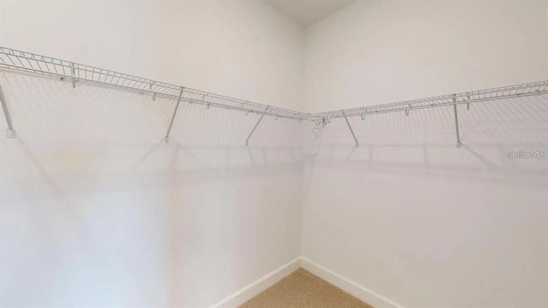 Spacious, unfurnished interior of a new home in Esplanade at Artisan Lakes, Palmetto (Image 12).