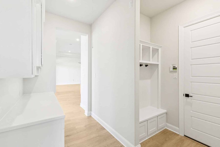 Furnished interior view inside a new home in Lakeway Estates, Waxahachie (Image 14). Furnished interior view inside a new home in Lakeway Estates, Waxahachie (Image 14).