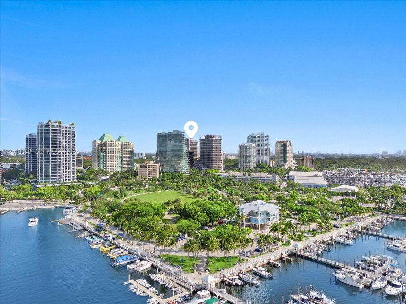 Condo located in Miami, FL showcasing its design and architecture (Image 3). Condo located in Miami, FL showcasing its design and architecture (Image 3).