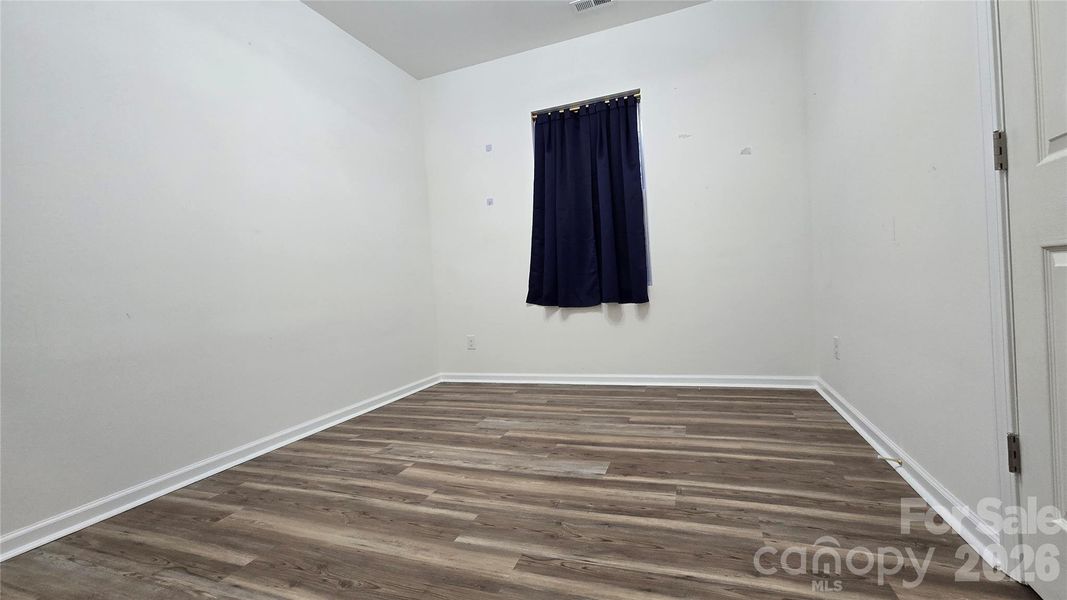 Spacious, unfurnished interior of a new home in , Shelby (Image 13).