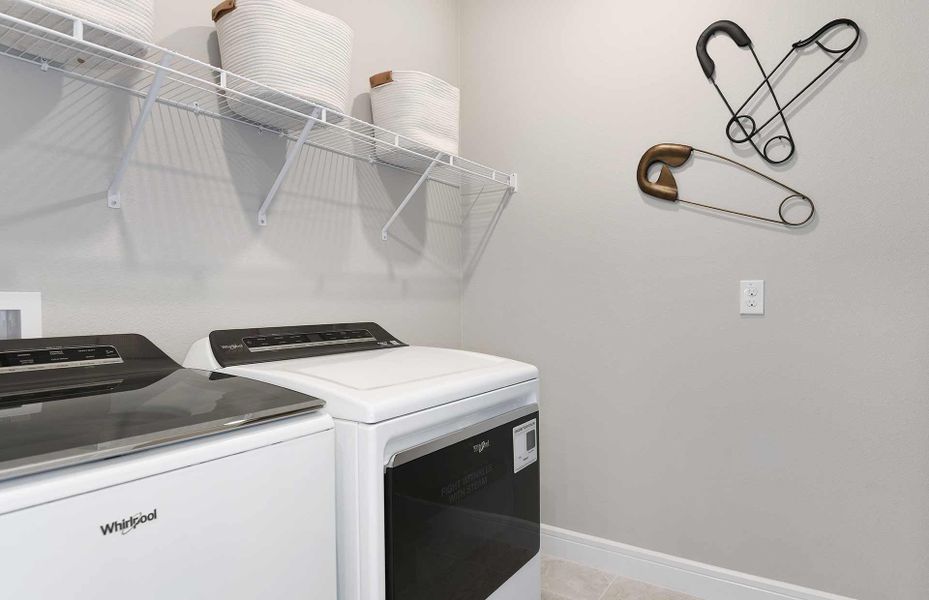 Representative interior finishes for a home built from the Marlin by Pulte Homes in Spencer Glen, Riverview (Image 8).