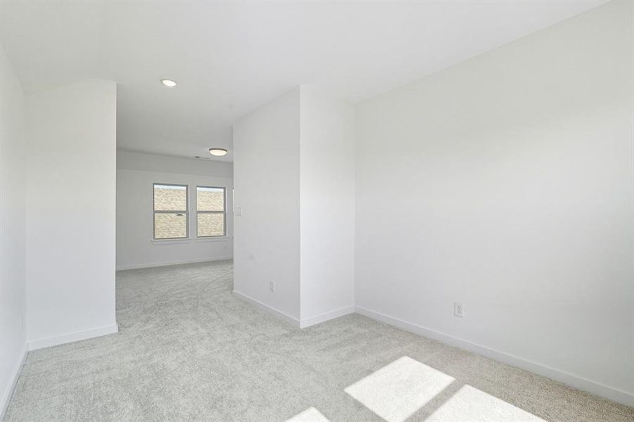 Spacious, unfurnished interior of a new home in Waterscape: 40ft. lots, Royse City (Image 20). Spacious, unfurnished interior of a new home in Waterscape: 40ft. lots, Royse City (Image 20).