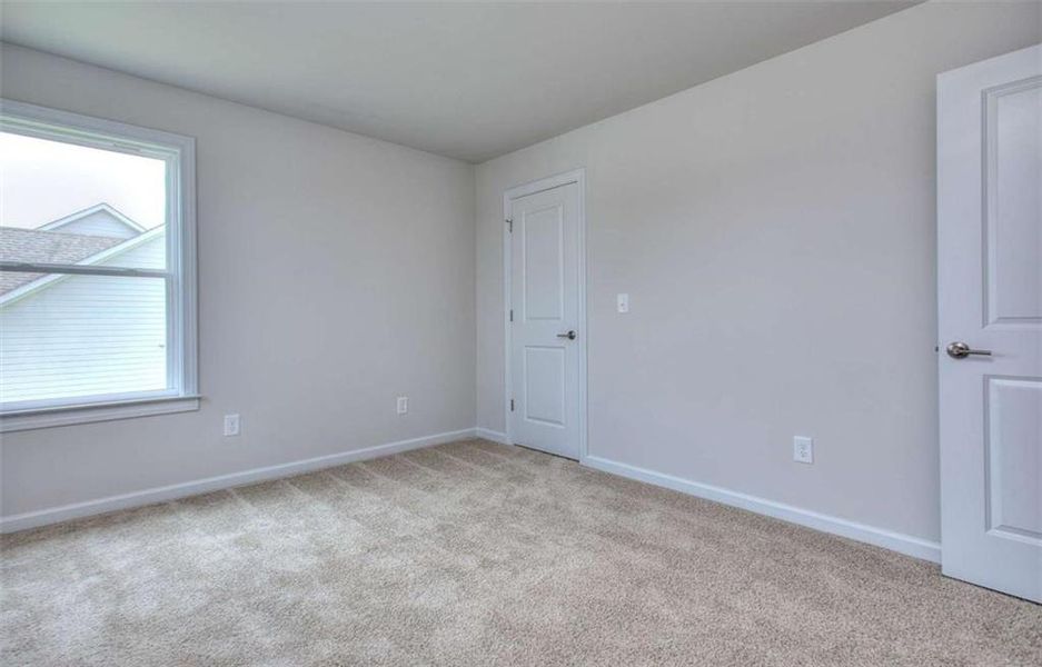 Spacious, unfurnished interior of a new home in Waters Edge, Mansfield (Image 10).