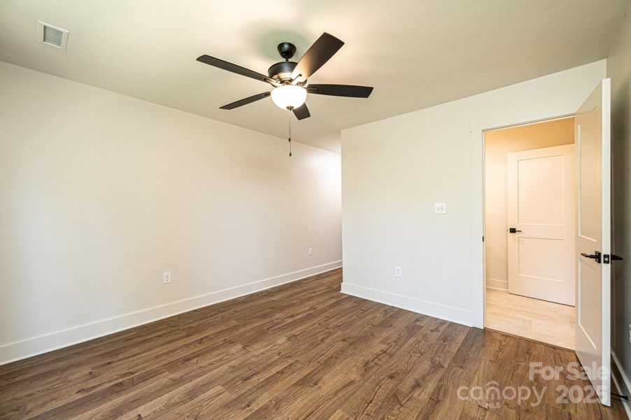 Spacious, unfurnished interior of a new home in , Hickory (Image 32).