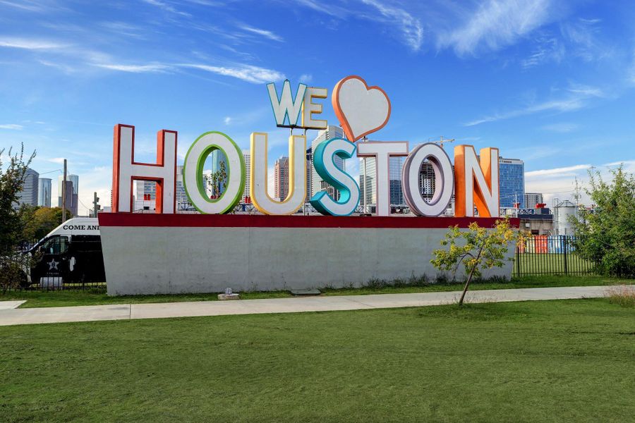 A beloved Houston landmark, the colorful “We Love Houston” sign stands as a vibrant tribute to the city’s pride and creative spirit. Located near downtown and Buffalo Bayou, it’s a popular photo stop for residents and visitors celebrating Houston’s culture and skyline.