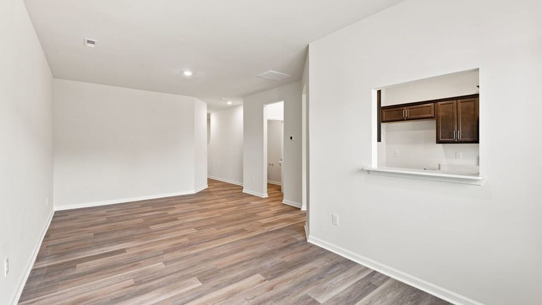 Spacious, unfurnished interior of a new home in Baxter Village, Boiling Springs (Image 21).