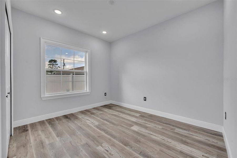 Spacious, unfurnished interior of a new home in , Kissimmee (Image 34).