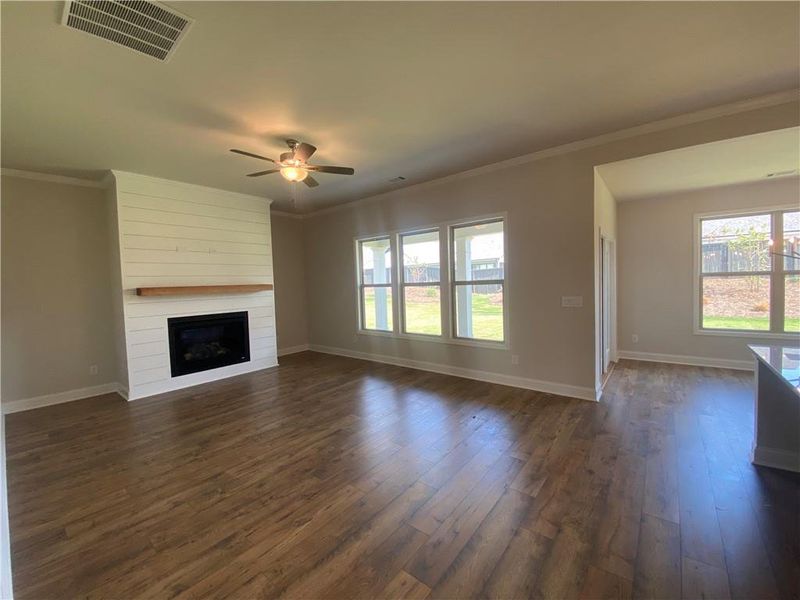 Spacious, unfurnished interior of a new home in , Jefferson (Image 37).