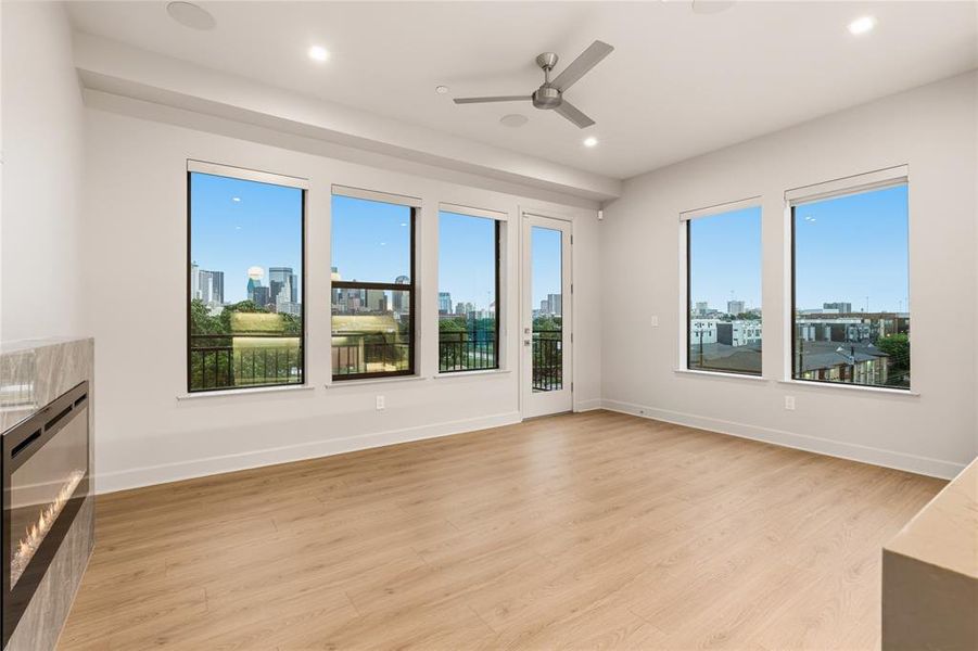 Spacious, unfurnished interior of a new home in , Dallas (Image 14). Spacious, unfurnished interior of a new home in , Dallas (Image 14).