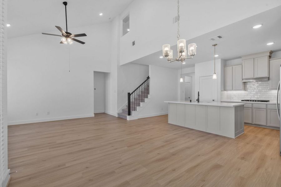 Spacious, unfurnished interior of a new home in Katy Lakes, Katy (Image 11).
