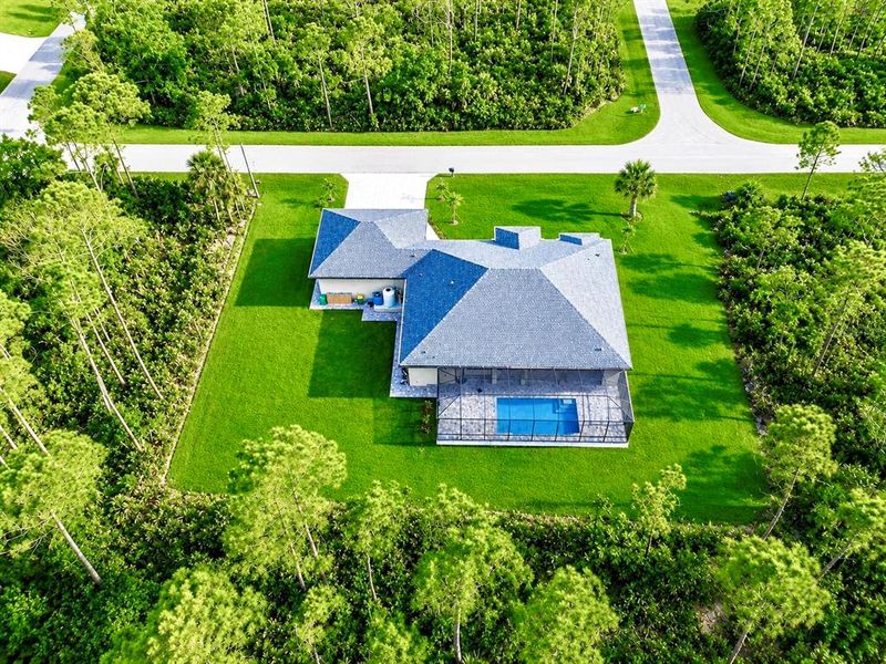 Image 83 of a home in .