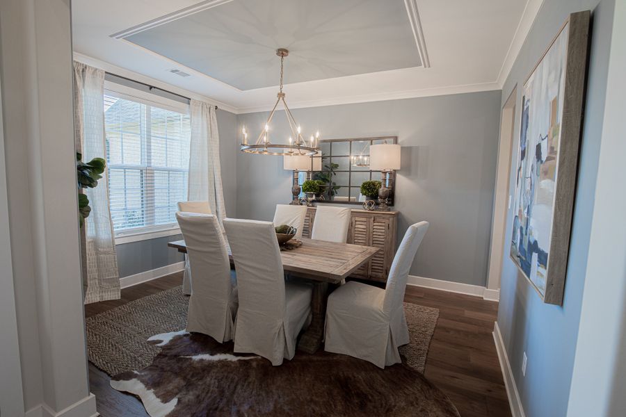 Representative furnished interior of a home built from the Huntington by Grant & Co in White Oak, Arlington (Image 39).