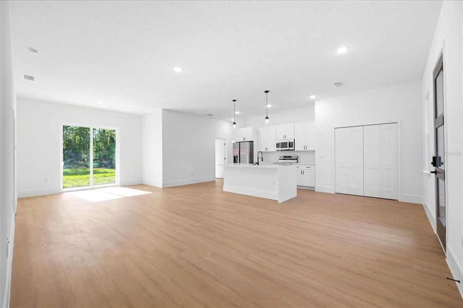 Spacious, unfurnished interior of a new home in , Dunnellon (Image 13). Spacious, unfurnished interior of a new home in , Dunnellon (Image 13).