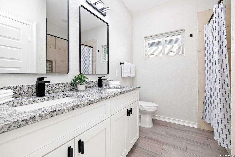 Furnished interior view inside a new home in , Canyon Lake (Image 8).