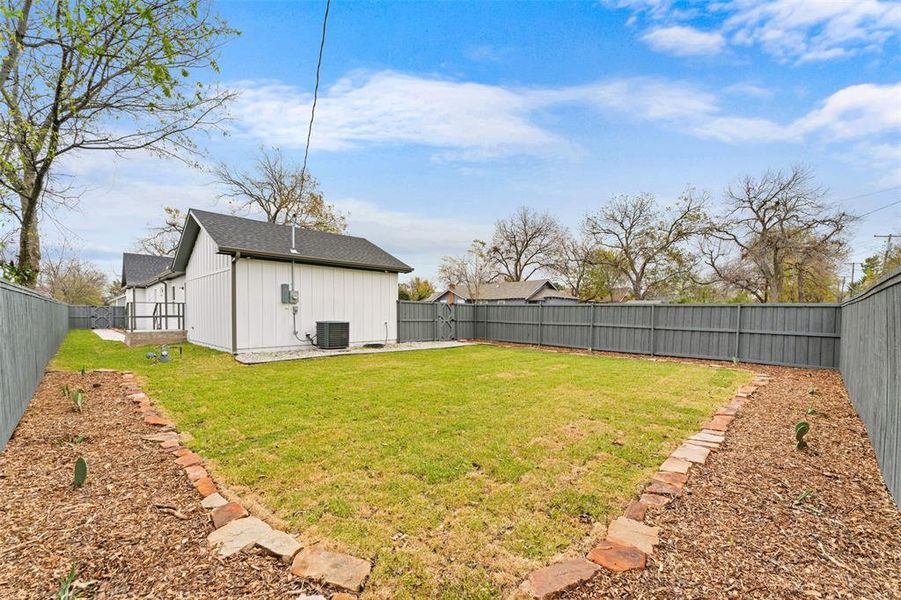 Exterior details and patio area of a home in , Dallas (Image 22).