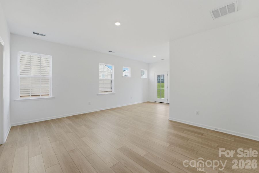 Spacious, unfurnished interior of a new home in Roselyn, Lancaster (Image 27). Spacious, unfurnished interior of a new home in Roselyn, Lancaster (Image 27).