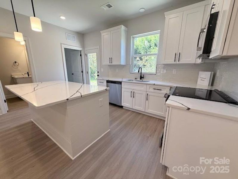 Furnished interior view inside a new home in , Gastonia (Image 13).