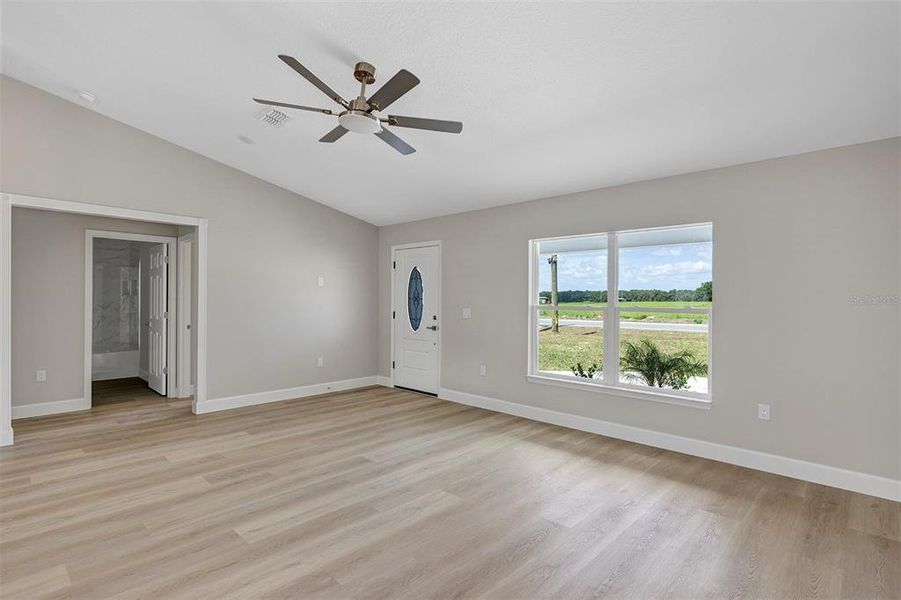 Spacious, unfurnished interior of a new home in , Dunnellon (Image 17). Spacious, unfurnished interior of a new home in , Dunnellon (Image 17).