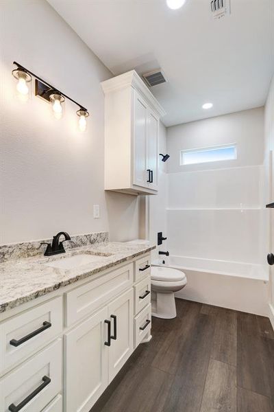 Spacious, unfurnished interior of a new home in , Paris (Image 11). Spacious, unfurnished interior of a new home in , Paris (Image 11).