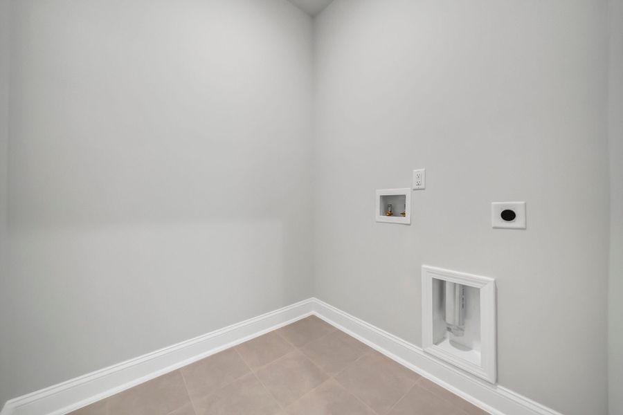 Spacious, unfurnished interior of a new home in Monroe Preserve, Chapin (Image 45).