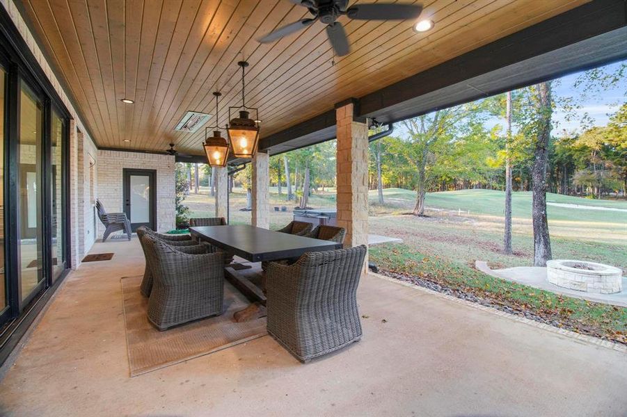 Exterior details and patio area of a home in , Bullard (Image 23).