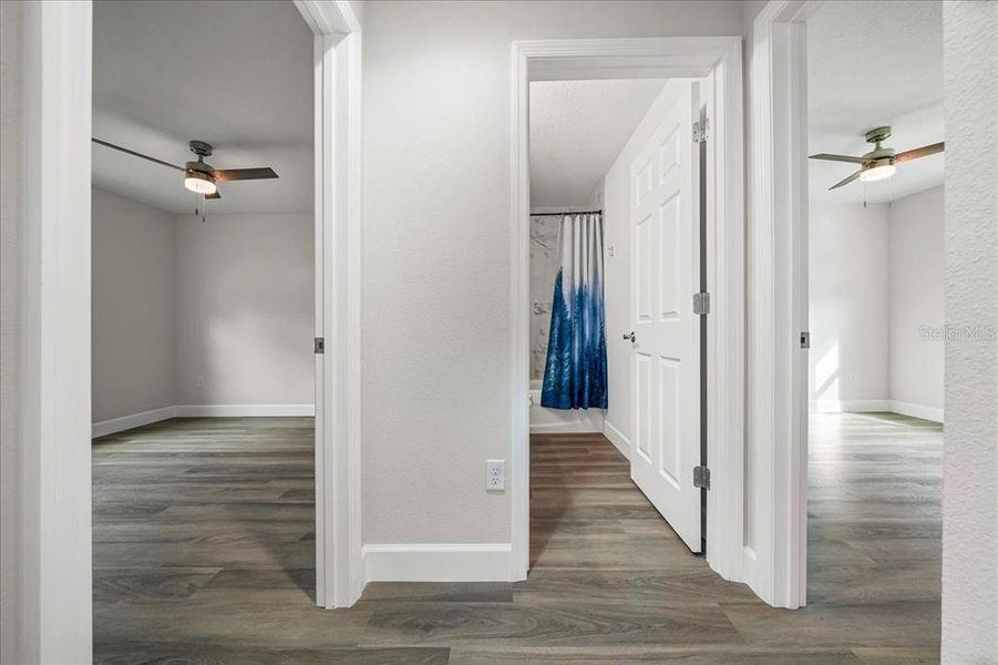 Spacious, unfurnished interior of a new home in , Ocala (Image 30).