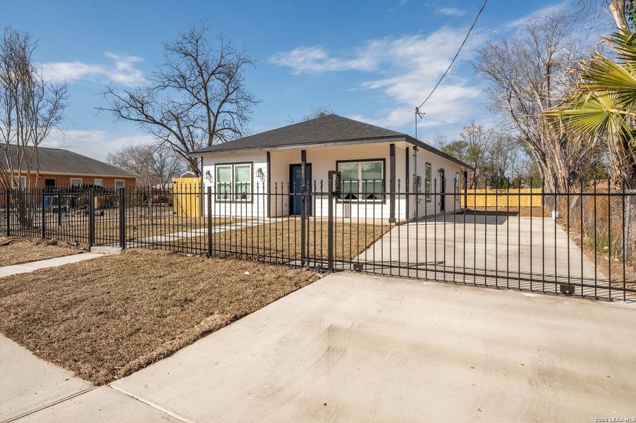 Image 26 of a home in .